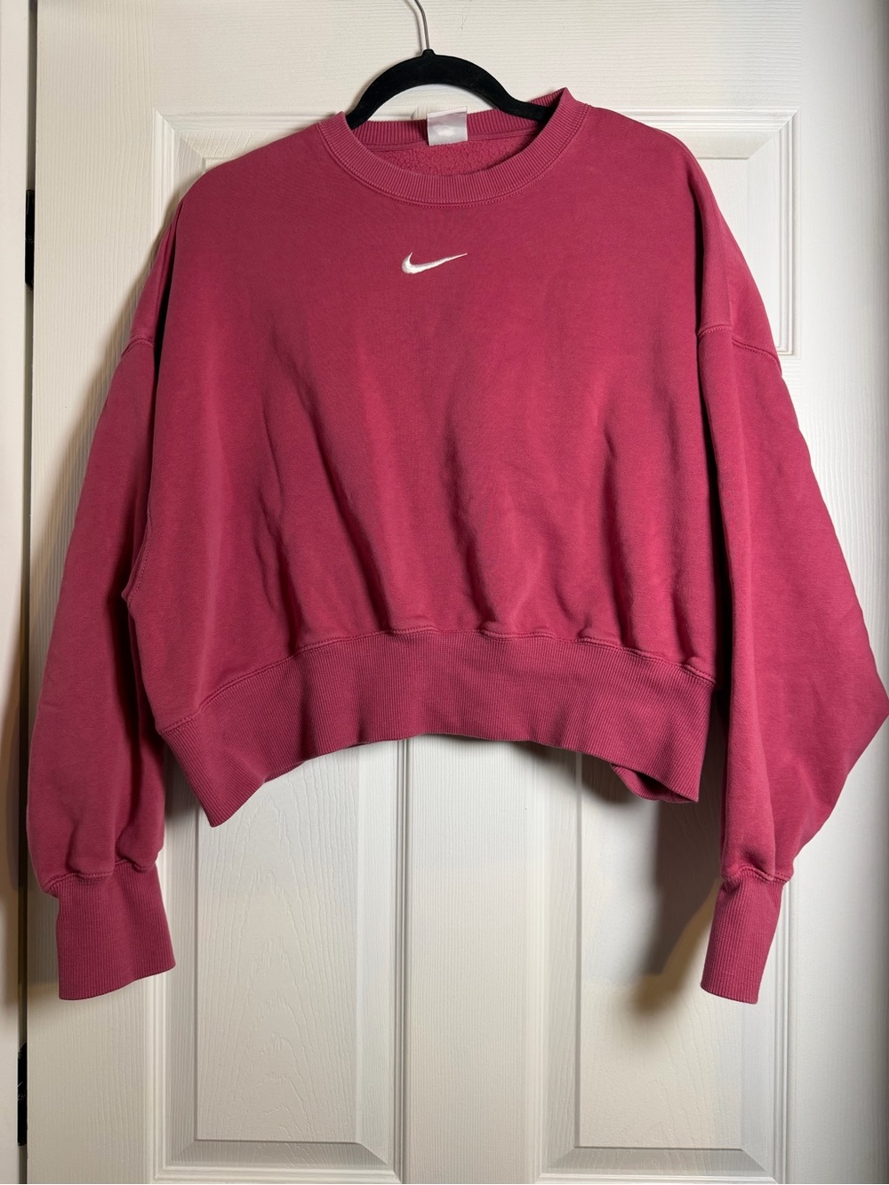 Nike Pink Cropped Crewneck Sweatshirt Size Small